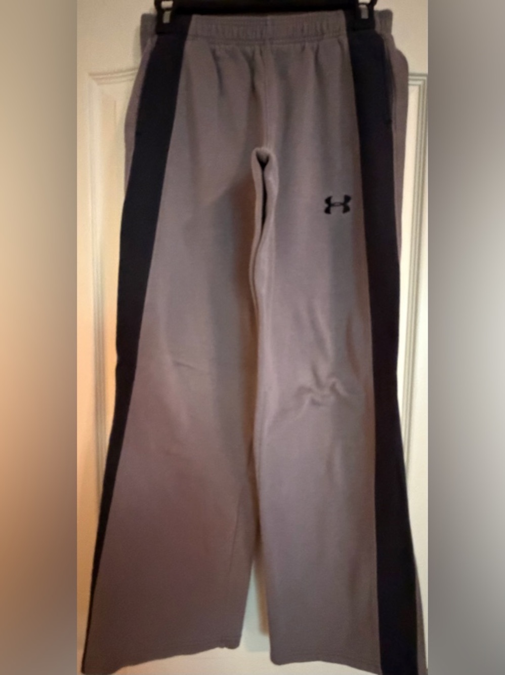 UNDER ARMOUR PANTS
SIZE YOUTH LARGE